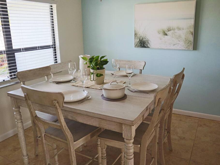 Cozy Retreat, Heated Pool, Water Canal, Bikes,3 Bedroom Κέιπ Κόραλ Εξωτερικό φωτογραφία